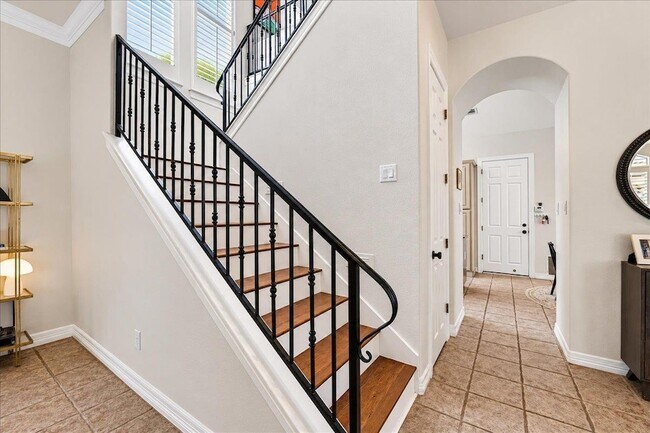 Building Photo - 3817 Gaines Ct