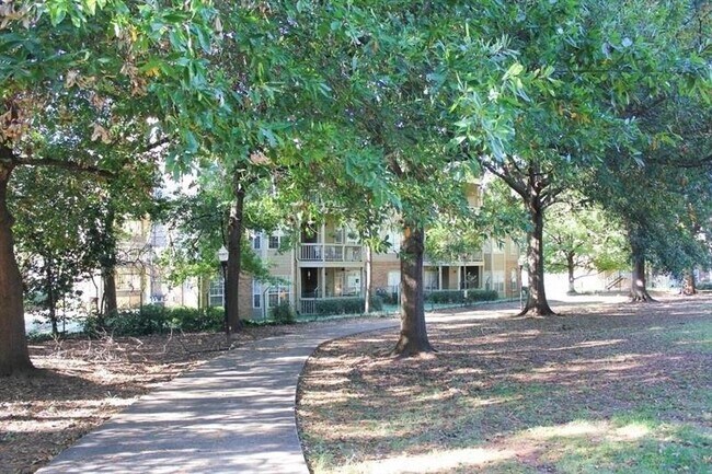 Building Photo - 385 Ralph McGill Blvd NE