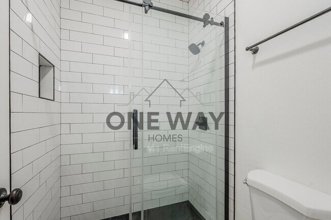 Building Photo - 760 N Swan Dr