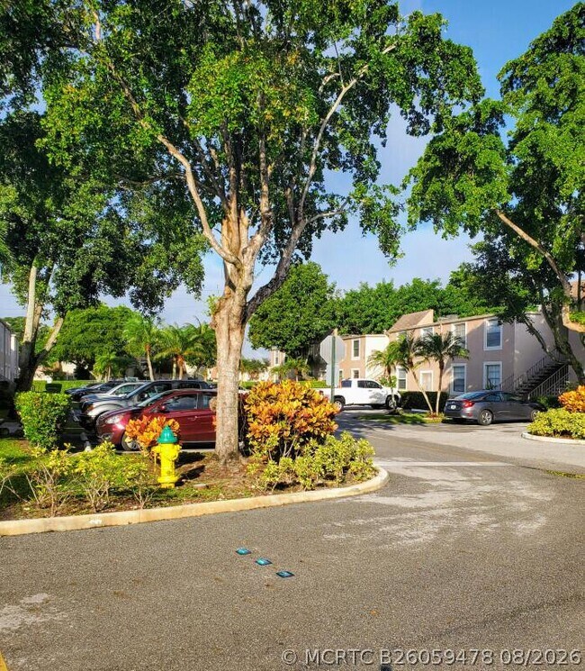 Building Photo - 1060 NW 80th Ave