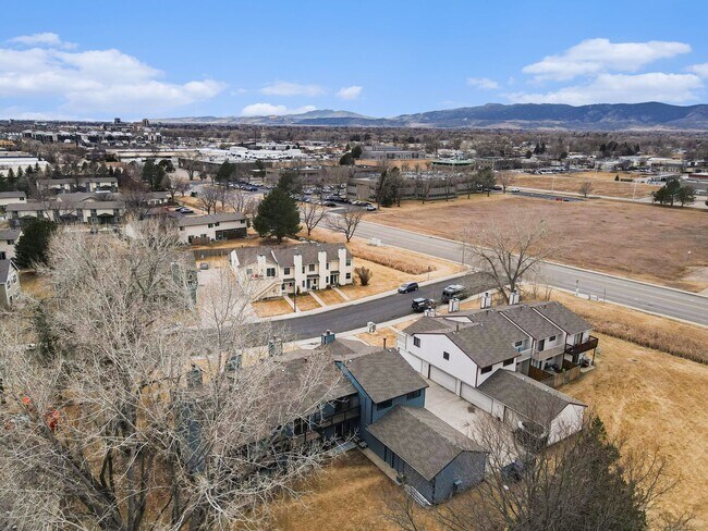 Building Photo - Updated 3-Bedroom Condo Near Downtown Fort Collins!