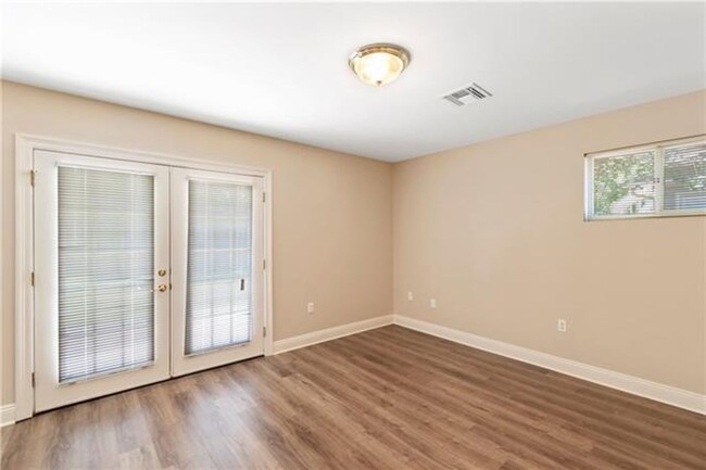 Building Photo - 7253 Onyx St