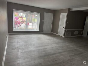 Building Photo - 2591 N Pierce Cir