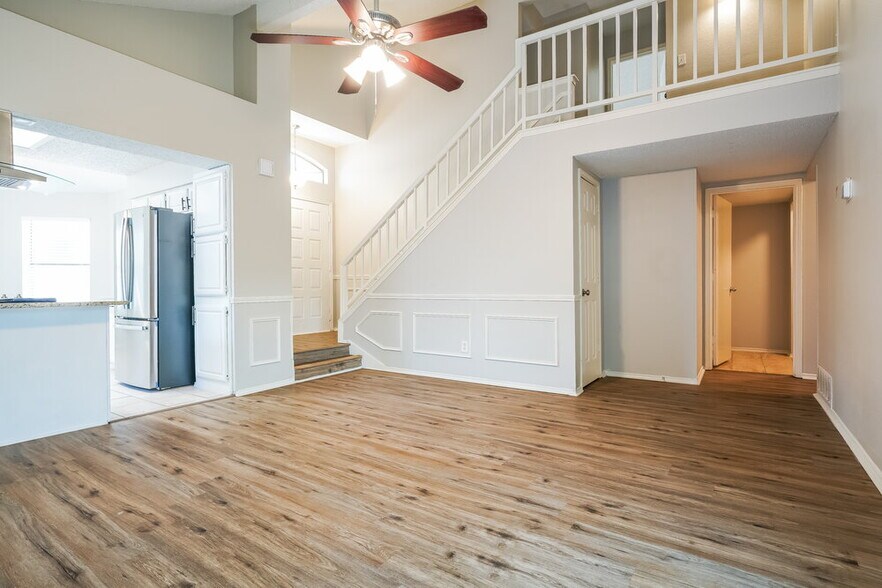 Building Photo - 5016 Santa Fe Ct