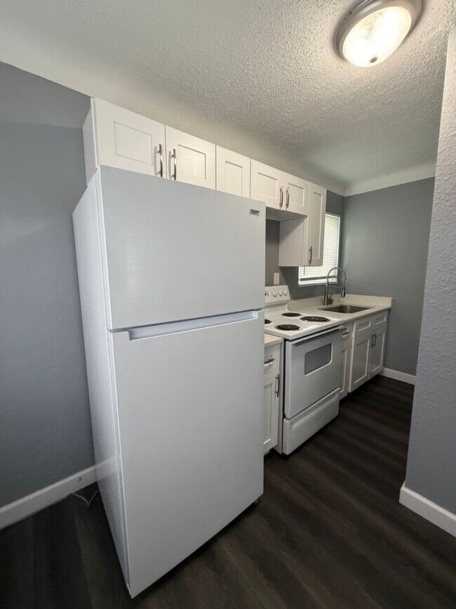 Building Photo - 4619