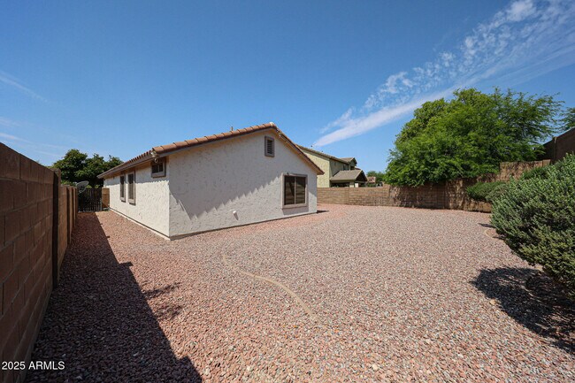 Building Photo - 12848 W Desert Mirage Dr