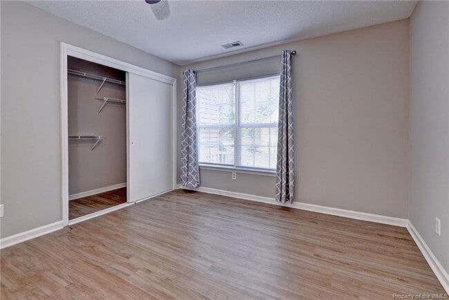 Building Photo - 1005 Settlement Dr