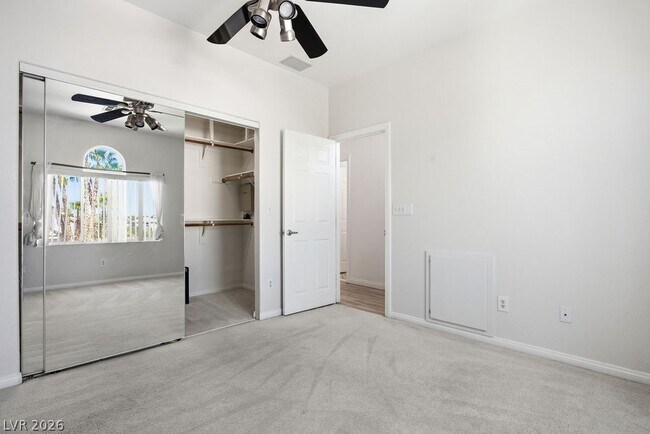 Building Photo - 7285 Winding Creek Dr