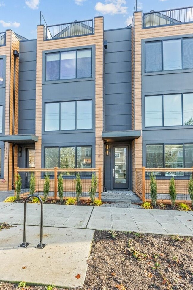 Building Photo - Stunning Brand-New Ballard Townhome with Air Conditioning