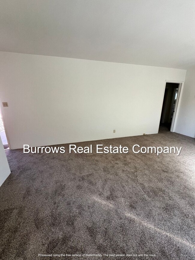 Building Photo - Midtown Ventura - One bedroom, one bath up...
