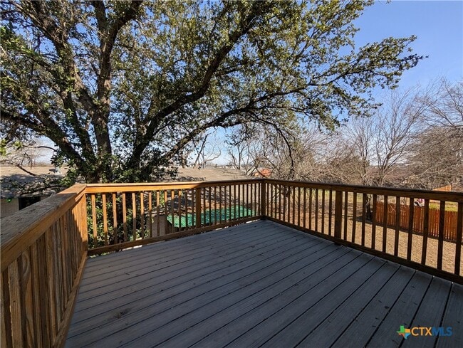 Building Photo - 1270 Hillcrest Dr