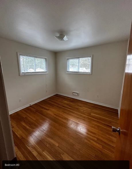 Building Photo - 5535 W 54th St