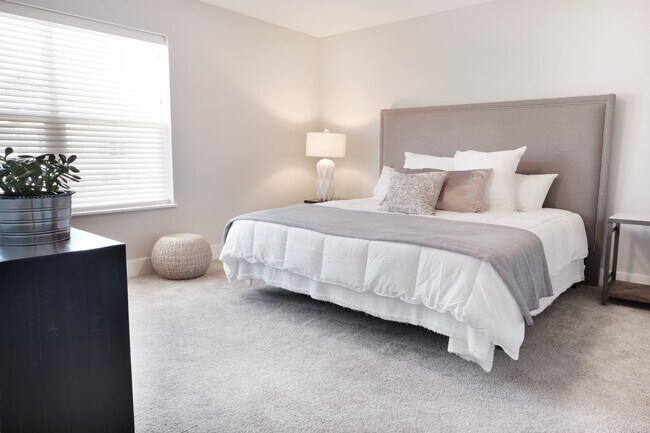Building Photo - The Hemlock | Three Bedroom - Basement Vie...