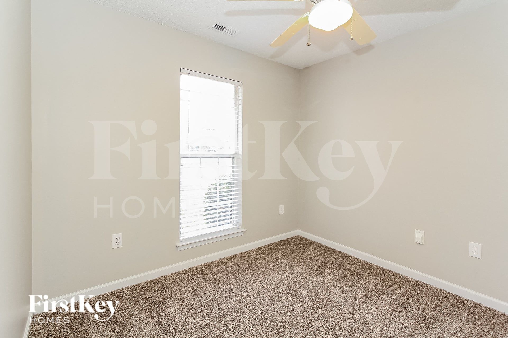 Building Photo - 16126 Amber Field Dr