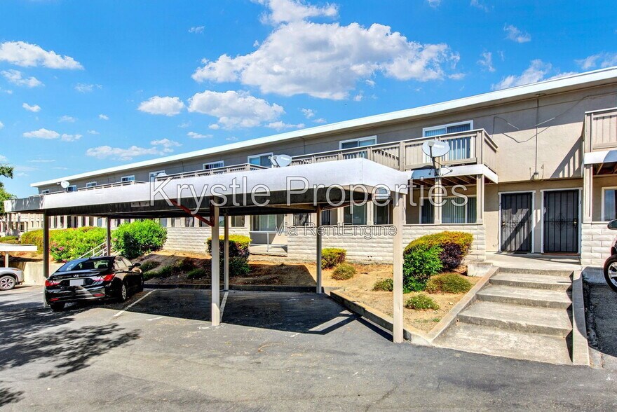 Building Photo - 3366 Tennessee St
