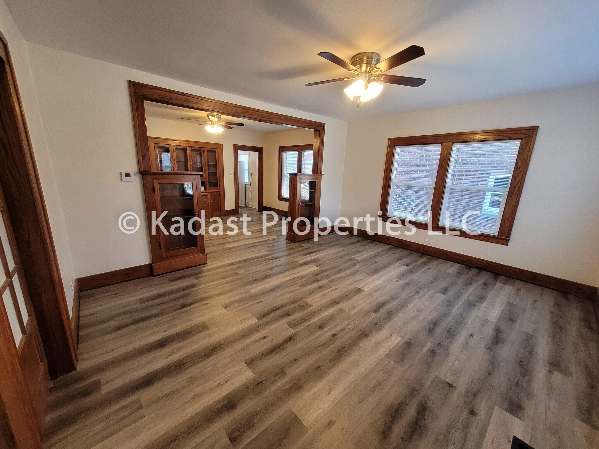 Living Room/Dining Room - 1271 Prairie Ave