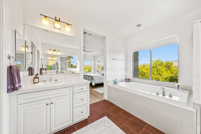 Building Photo - 1687 Picket Fence Dr