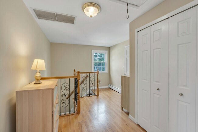 Building Photo - 232 W Midland Ave