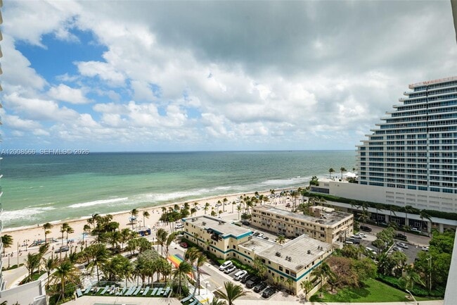 Building Photo - 153 N Seabreeze Blvd