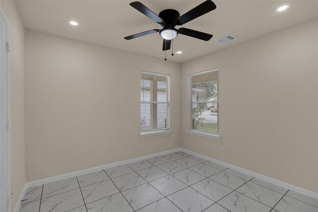 Building Photo - 2818 Piney Lake Ct
