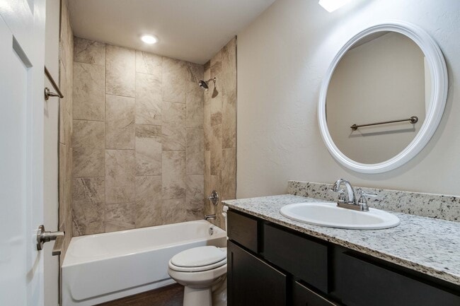 Building Photo - 8815 SW 45th St