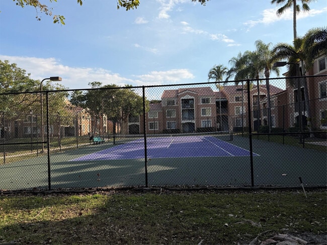 Building Photo - 4820 N State Rd 7