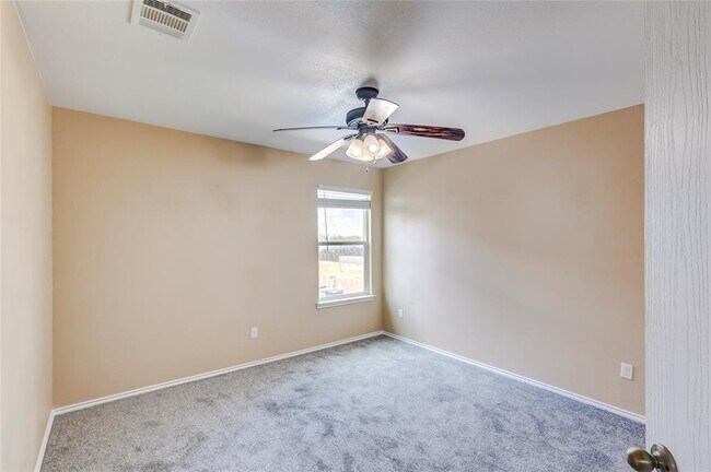Building Photo - 9104 Single Bnd Trl
