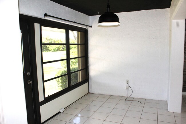 Building Photo - 9955 Papaya Tree Trail