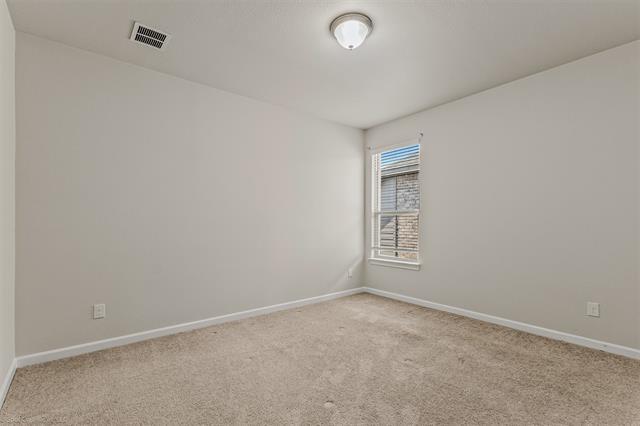 Building Photo - 638 Pinehurst Rd