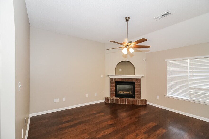 Building Photo - 6178 Morgan Manor Dr