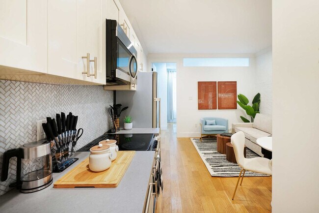 Building Photo - 1290 1st Ave