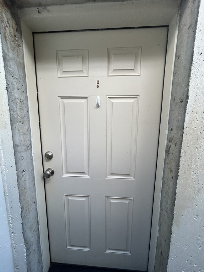 Building Photo - 4408 SE 36th Pl