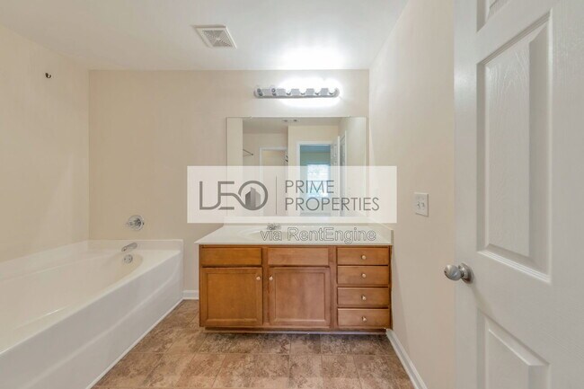 Building Photo - 3956 Princeton Lakes Way