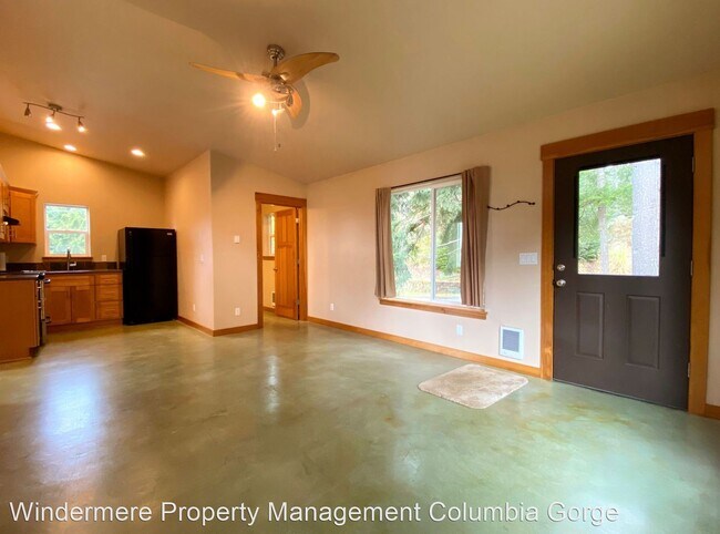 Building Photo - Studio, 1 bath House - 530 Frank Johns Rd