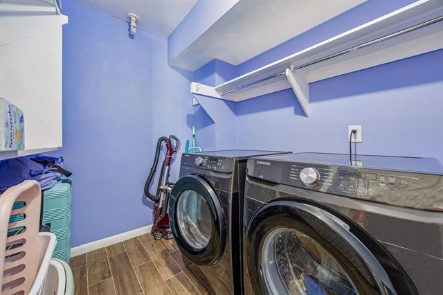 Building Photo - 10019 Regal Park Ln