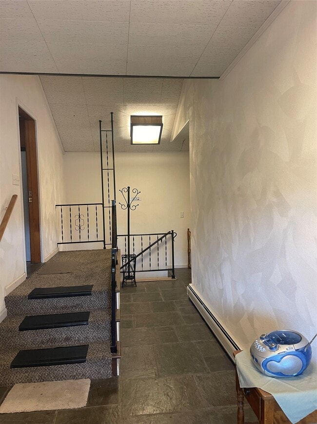 Building Photo - 1392 Marshland Rd