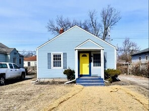 Building Photo - 3910 E 34th St