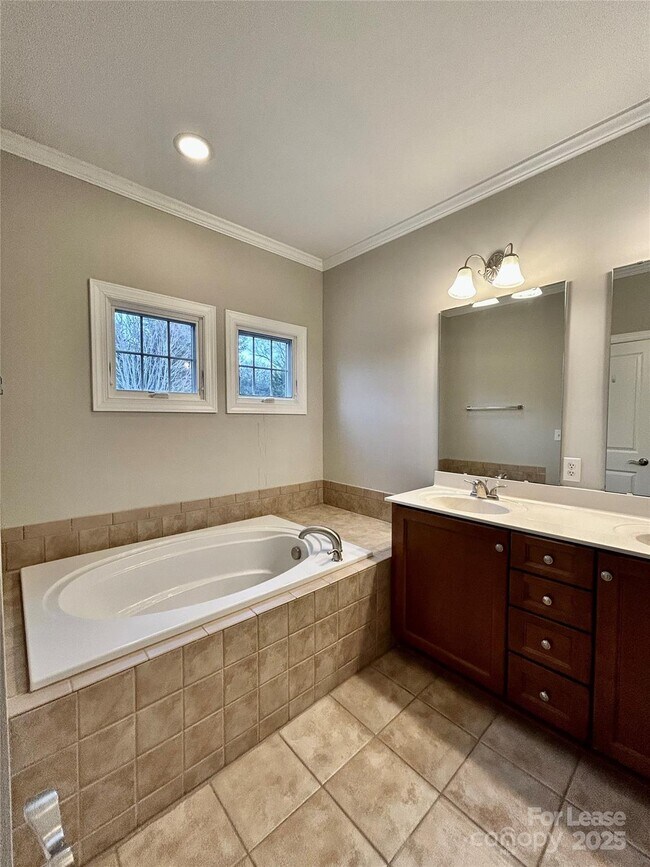 Building Photo - 4670 Dabney Vigor Dr