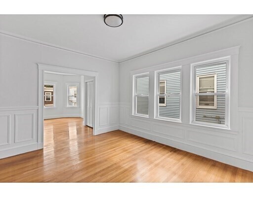 Building Photo - 50 Lithgow St