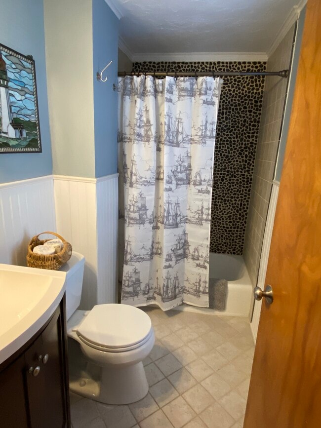 Building Photo - 207 Court St