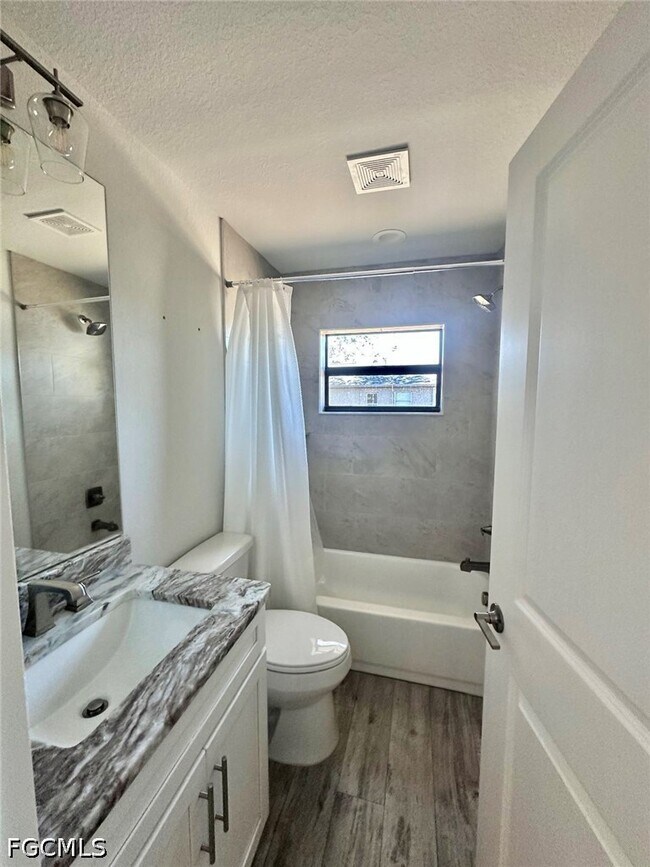 Building Photo - 2017 Lovoy Ct