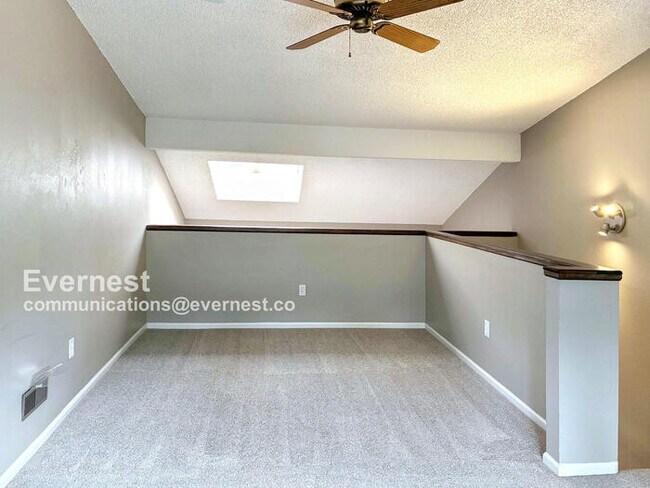 Building Photo - 913 Canosa Ct