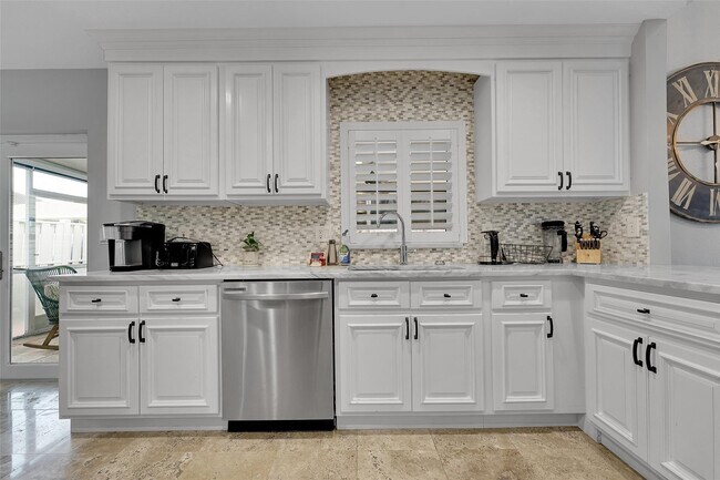 Building Photo - 3588 Sahara Springs Blvd