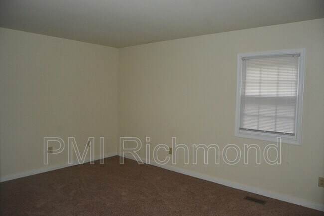 Building Photo - 6205 Pointer Terrace