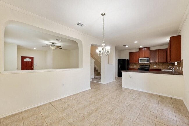 Building Photo - 10909 Helms Deep Dr