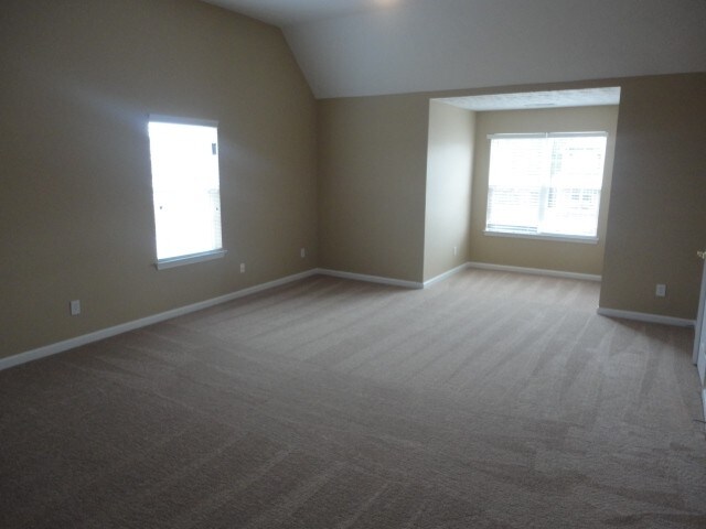 Building Photo - 2951 Aviator Cir