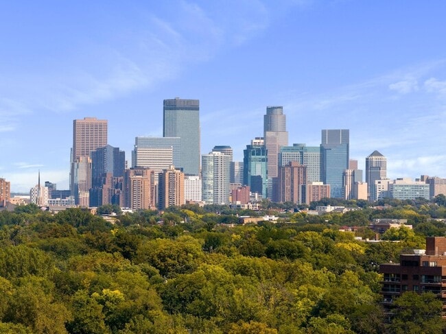 Building Photo - 2885 Knox Ave S