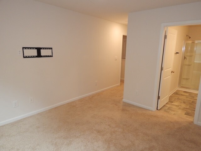 Building Photo - 207 Oakmont Valley Trl