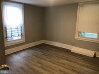 Building Photo - 1426 Green Ln