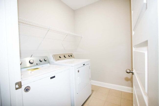 Building Photo - 3152 Anstey Ln